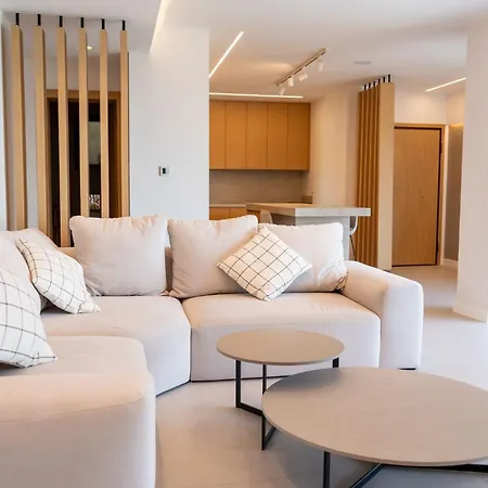 Deluxe Seafront - 2 Bed * Limassol