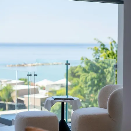Apartment Deluxe Seafront - 2 Bed *